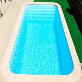 PISCINA PRAGA - Imagen 2